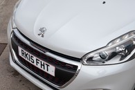 Peugeot 208 Gt Line Pure Tech S/S Image 20