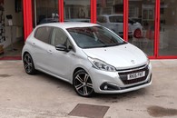 Peugeot 208 Gt Line Pure Tech S/S Image 1