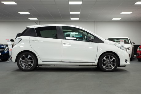 Toyota Yaris Trend Vvt-I 9