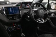 Peugeot 2008 Active Image 26