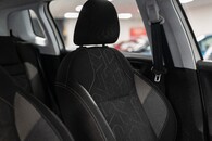 Peugeot 2008 Active Image 8