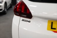 Peugeot 2008 Active Image 12