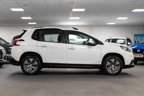 Peugeot 2008 Active 13