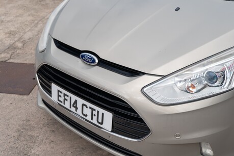 Ford B-Max Titanium X 26