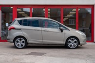 Ford B-Max Titanium X Image 9