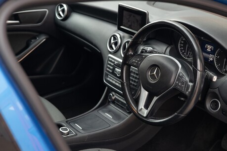 Mercedes-Benz A Class Blueefficiency Se Cd 5