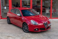 Alfa Romeo Giulietta Exclusive Jtdm- Image 2