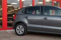 Volkswagen Polo Se Image 10