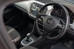 Volkswagen Up Up Auto 3