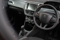 Peugeot 208 Active Image 5