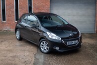 Peugeot 208 Active Image 2