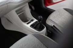 Volkswagen Up By Beats 4