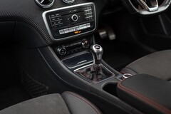 Mercedes-Benz A Class 180 D Amg Line 4