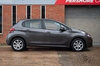 Peugeot 208 Active Image 9