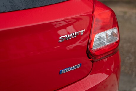 Suzuki Swift Sz-T Dualjet Shvs 16