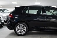 Volkswagen Golf Life Tsi Image 9