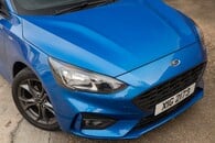 Ford Focus St-Line Image 17