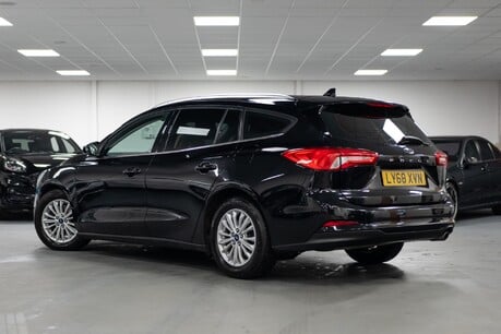 Ford Focus Titanium Auto 14