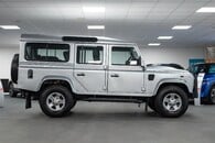 Land Rover Defender 110 Xs Td D/C Image 23