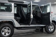 Land Rover Defender 110 Xs Td D/C Image 28