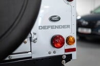 Land Rover Defender 110 Xs Td D/C Image 31