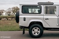 Land Rover Defender 110 Xs Td D/C Image 6