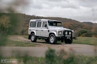 Land Rover Defender 110 Xs Td D/C Image 2