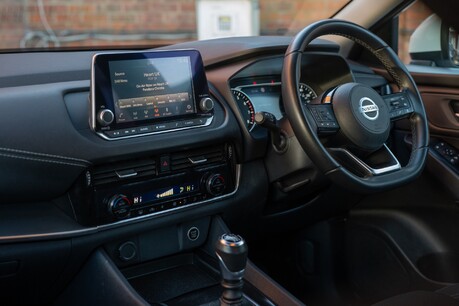 Nissan Qashqai Acenta Prem Dig-T 6