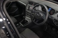 Volkswagen Golf S Bluemotion Tech Td Image 4