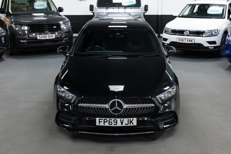 Mercedes-Benz A Class 200 Amg Line Auto 2