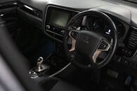 Mitsubishi Outlander Design Phev Cvt Image 5