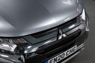 Mitsubishi Outlander Design Phev Cvt Image 22