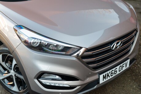 Hyundai TUCSON Premium Crdi Auto 15