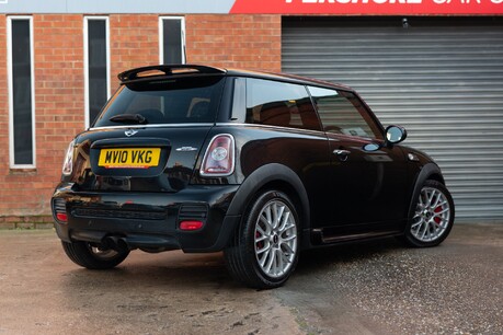 Mini Hatch Cooper Works 13