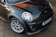 Mini Hatch Cooper Works Image 16