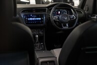 Volkswagen Tiguan R-Line Tech Tdi S- Image 8