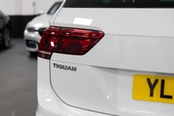 Volkswagen Tiguan R-Line Tech Tdi S- Image 13