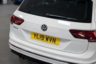 Volkswagen Tiguan R-Line Tech Tdi S- Image 11