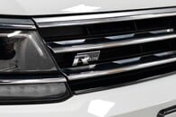 Volkswagen Tiguan R-Line Tech Tdi S- Image 23