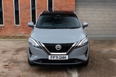 Nissan Qashqai Tekna + Dig-T Mhe 1