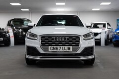 Audi Q2 S Line Tfsi 1