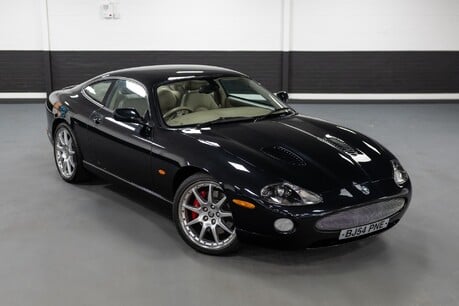 Jaguar XK8 XKR COUPE 18