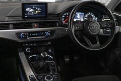 Audi A4 TFSI SPORT 3