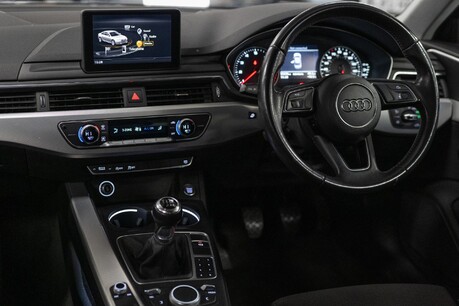 Audi A4 TFSI SPORT 5