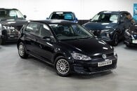 Volkswagen Golf S Bluemotion Tech Td Image 2