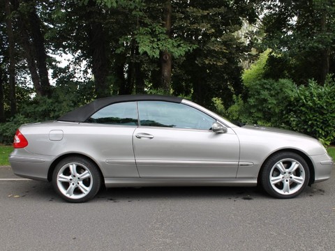 Mercedes-Benz CLK 3.2 CLK320 Avantgarde Cabriolet 2dr 11