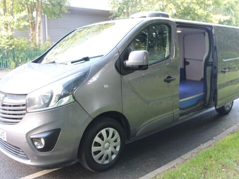 Vauxhall Vivaro 1.6 CDTi 2900 BiTurbo Sportive L1 H1 (s/s) 5dr 30