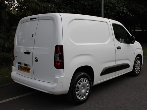 Vauxhall Combo 1.6 Turbo D 2300 Sportive L1 H1 Euro 6 (s/s) 4dr 3