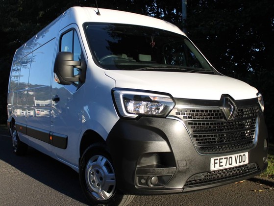 Renault Master 2.3 dCi 35 Business FWD LWB Medium Roof Euro 6 4dr