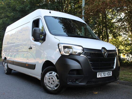 Renault Master 2.3 dCi 35 Business FWD LWB Medium Roof Euro 6 4dr